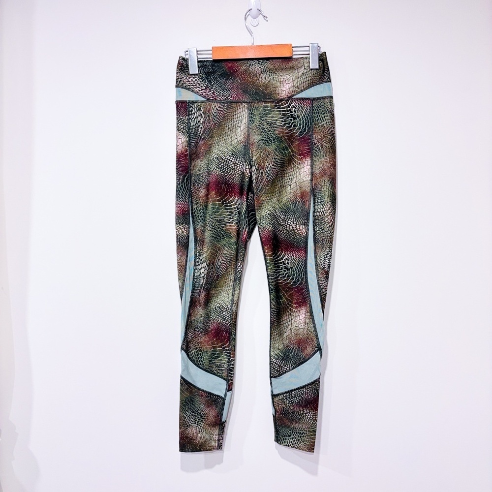 LOLË Snakeskin active leggings | Green multi print | Medium *